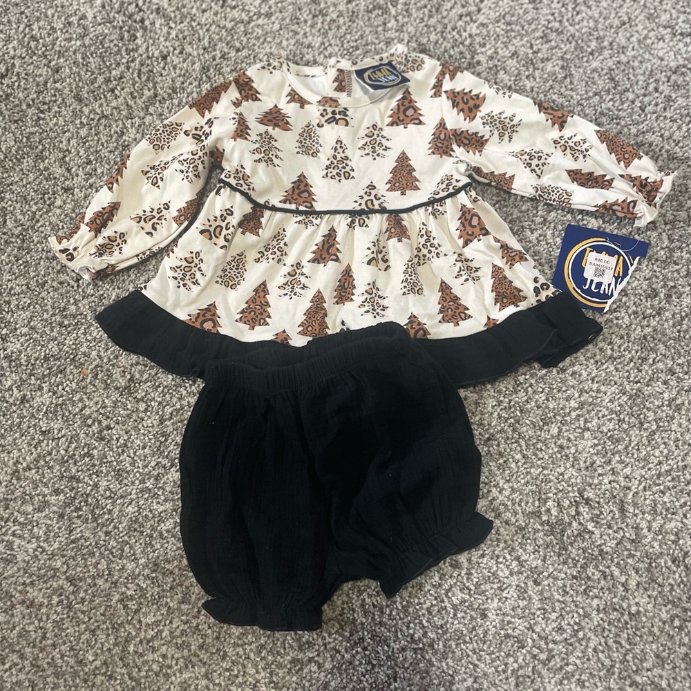 Christmas Tree Print Baby Outfit